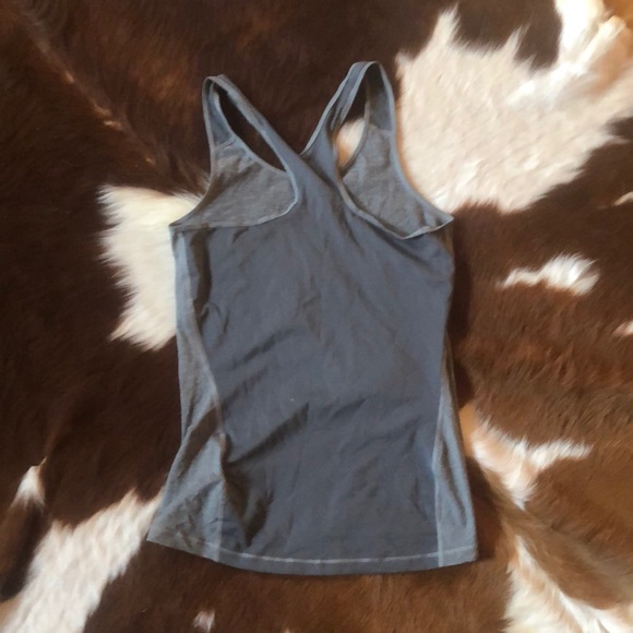 Nike dri fit tank - Picture 2 of 3